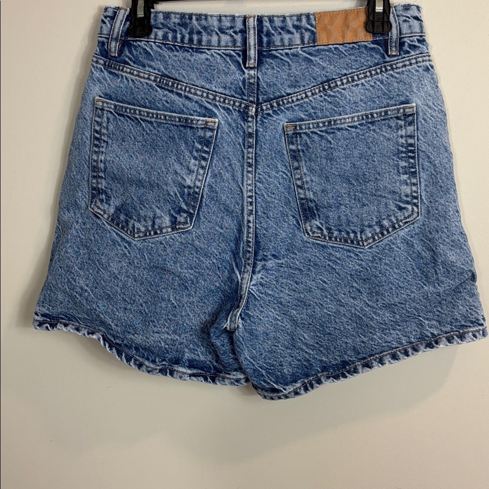 Zara Y2K acid wash Classic Blue Jean High waist Shorts women size 8 - Picture 3 of 5